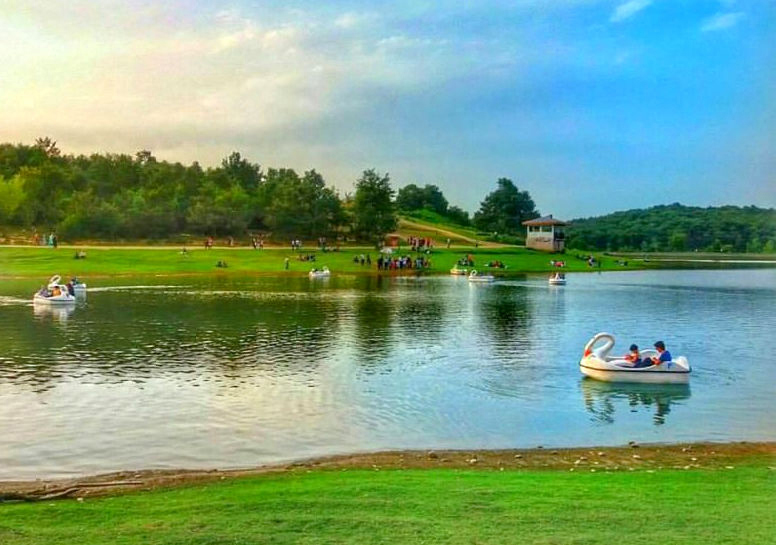 Saqalaksar Lake In Rasht City