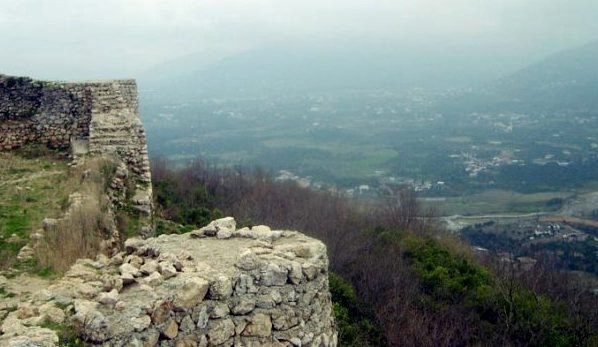 Markuh Castle In Ramsar