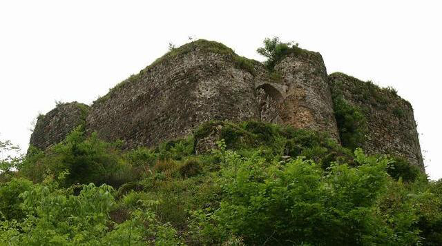 Salsal Castle In Gilan