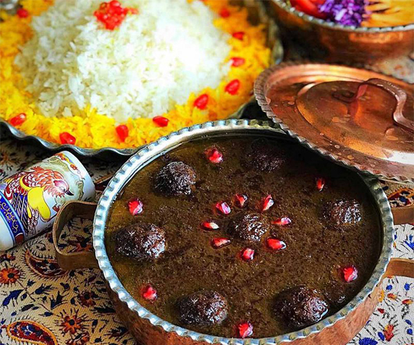 خورشت فسنجان و طرز تهیه و مواد لازم برای پخت خورشت فسنجان