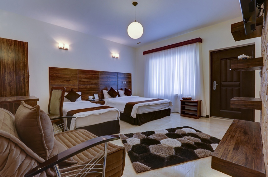 Shiraz Tourist Hotel Luxury Suite