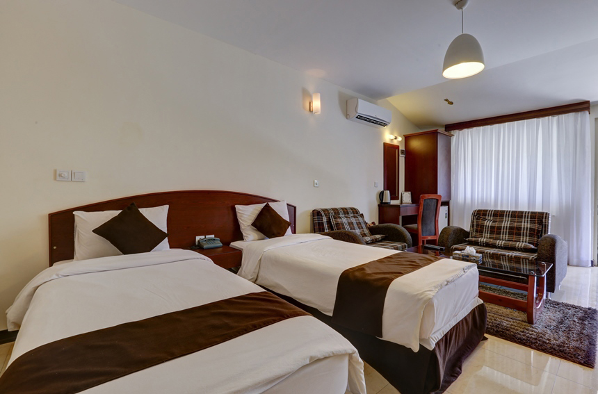 Shiraz Tourist Hotel Double Room