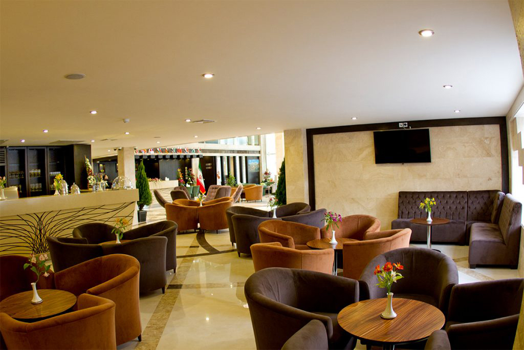 کافی شاپ هتل رویال شیراز
