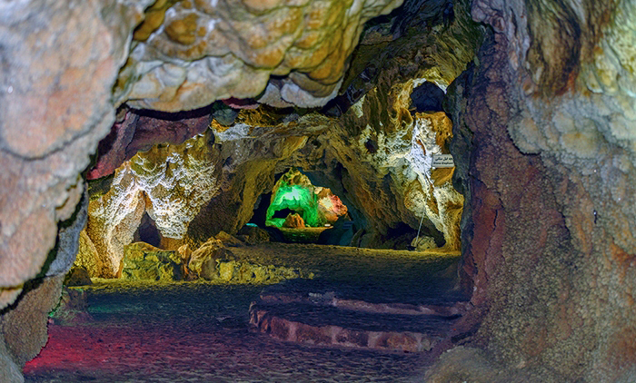 غار چال نخجیر