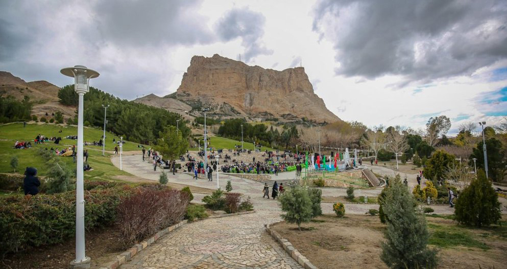 Weekend Fun In Sofeh Mountain In Isfahan