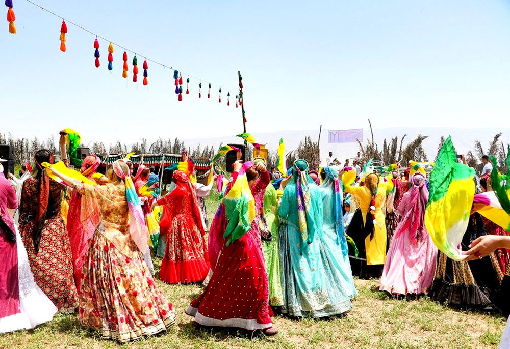 Nomadic Wedding